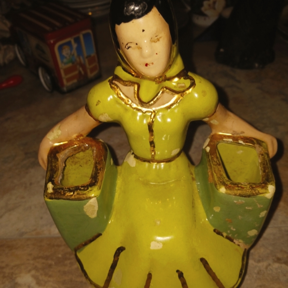 BONINGER H.J. CALIFORNIA POTTERY SEATED BLACK HAIRED WOMAN W SCARF